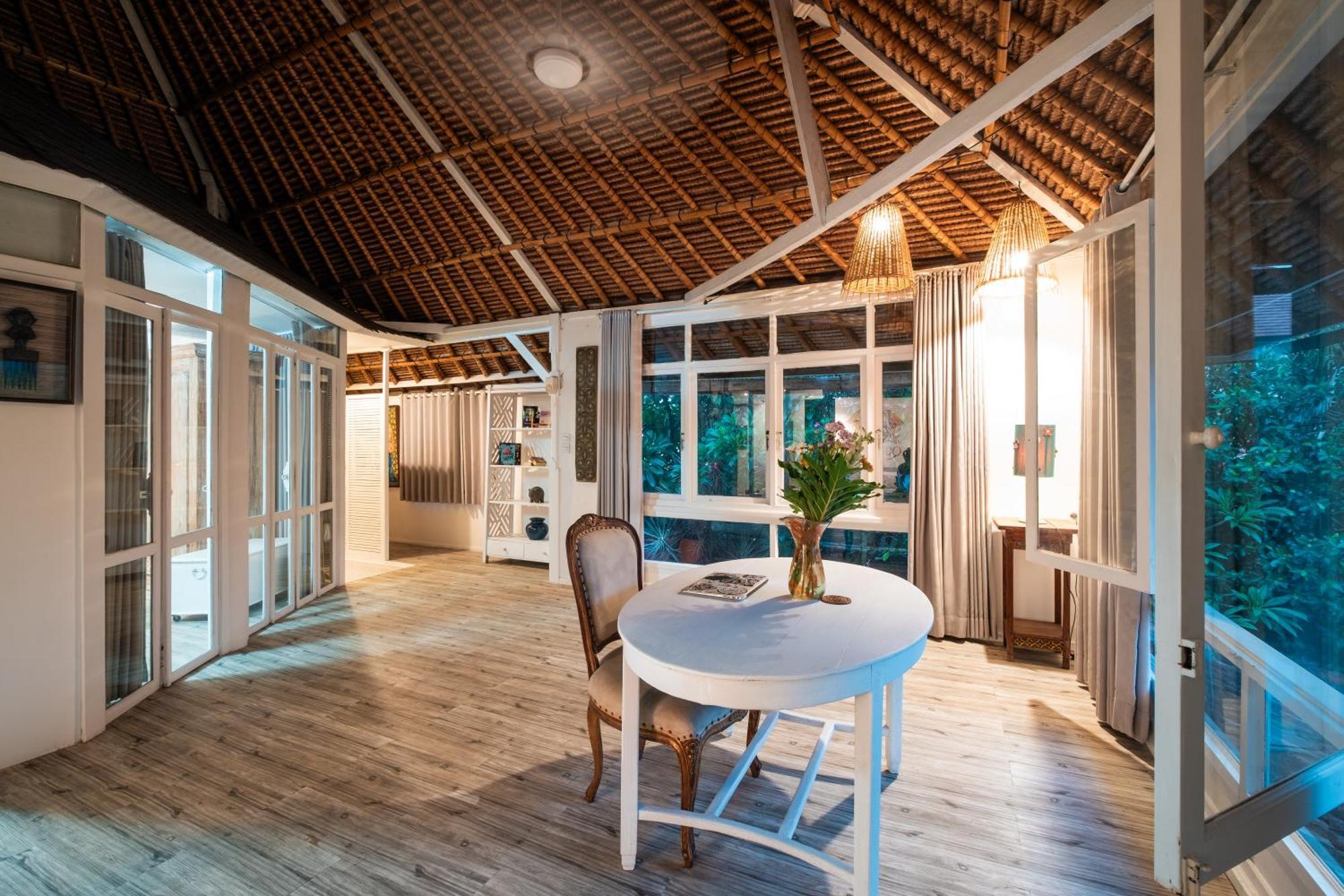 Seminyak Villa Kubuku ภายนอก รูปภาพ